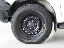 2022 Toyota Hilux SR