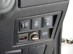 2022 Toyota Hilux SR