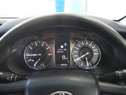 2022 Toyota Hilux SR