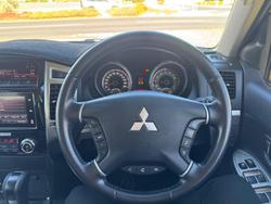 2019 Mitsubishi Pajero GLS