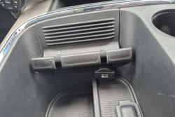 2019 RAM 1500 Laramie DS MY19 4X4 Dual Range Bright White