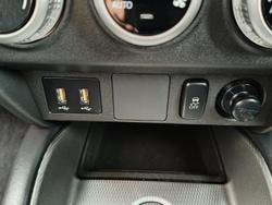 2024 Mitsubishi ASX ES