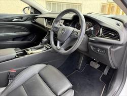 2018 Holden Calais V