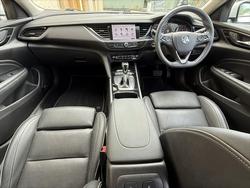 2018 Holden Calais V