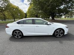 2018 Holden Calais V