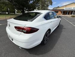 2018 Holden Calais V