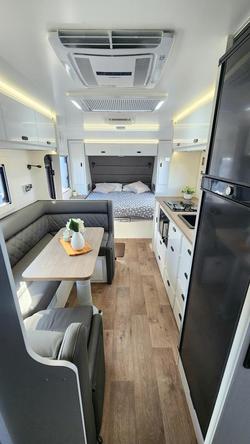 2026 JB Caravans Gator X 18'6 Club Lounge