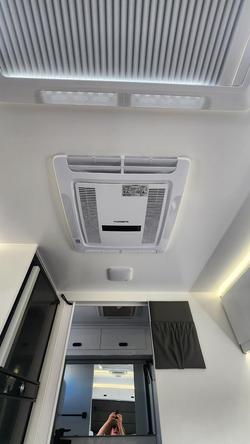 2026 JB Caravans Gator X 18'6 Club Lounge