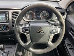 2022 Mitsubishi Triton GLX