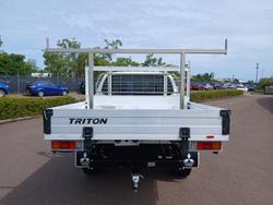 2022 Mitsubishi Triton GLX