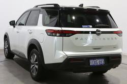 2024 Nissan Pathfinder Ti