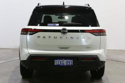 2024 Nissan Pathfinder Ti