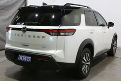 2024 Nissan Pathfinder Ti