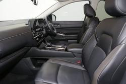 2024 Nissan Pathfinder Ti