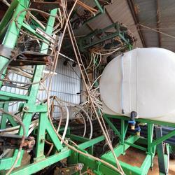 2002 Ausplow D49-300E 60Ft Seeding Bar