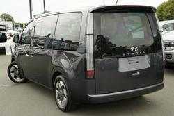 2022 Hyundai STARIA Highlander
