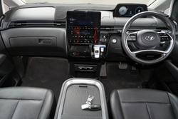 2022 Hyundai STARIA Highlander