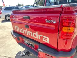 2023 Mahindra PIK-UP S11 4X4 Red Rage