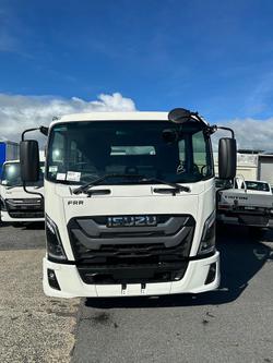 2025 Isuzu F Series FRR 110-240 AM C52