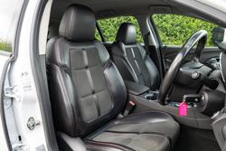 2015 Holden Commodore SV6 VF MY15 Heron White