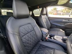 2023 Nissan QASHQAI Ti J12 MY23 Ivory Pearl with Pearl Black Roof