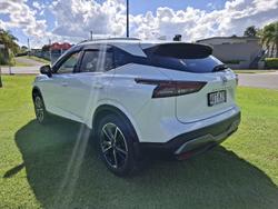 2023 Nissan QASHQAI Ti J12 MY23 Ivory Pearl with Pearl Black Roof