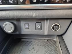 2023 Nissan QASHQAI Ti J12 MY23 Ivory Pearl with Pearl Black Roof