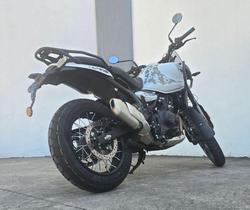 2026 Royal Enfield Himalayan 450 Himalayan White