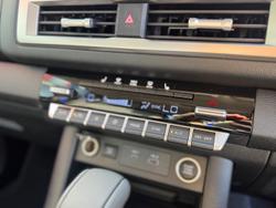 2026 Nissan Navara ST-X