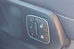 2024 Ford Everest Platinum