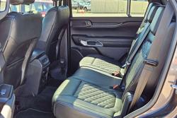 2024 Ford Everest Platinum