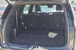 2024 Ford Everest Platinum