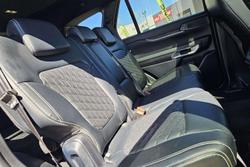 2024 Ford Everest Platinum