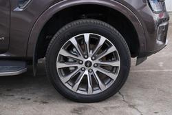 2024 Ford Everest Platinum