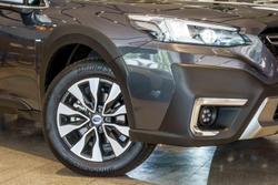 2025 Subaru Outback AWD Touring XT