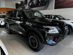 2026 Nissan Patrol Warrior Y62 MY26 4X4 Dual Range Black Obsidian