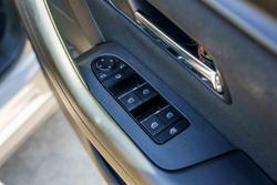 2025 Mazda CX-60 G40e Pure