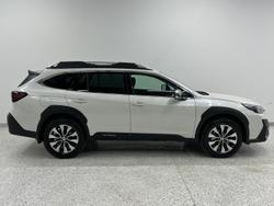 2025 Subaru Outback AWD Touring