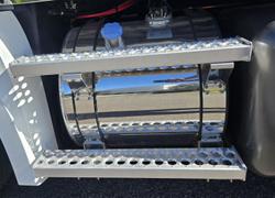 2021 Freightliner Cascadia WHITE