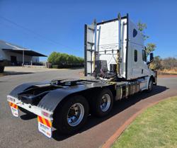 2021 Freightliner Cascadia WHITE