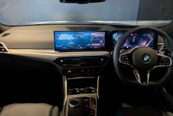 2025 BMW 3 Series 330i M Sport