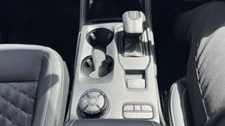 2025 Ford Everest Platinum