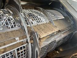 2013 Gleaner S77 Harvester & 40' Dynaflex 9250 Front