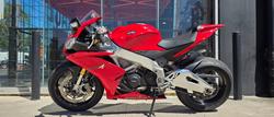 2014 APRILIA RSV4 FACTORY RED