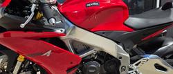2014 APRILIA RSV4 FACTORY RED