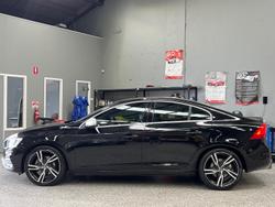 2016 Volvo S60 T5 R-Design MY16 Onyx Black