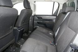 2025 Toyota Hilux SR