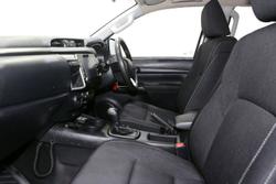 2021 Toyota Hilux SR