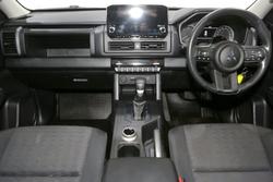 2024 Mitsubishi Triton GLX