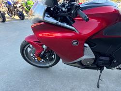 2010 Honda VFR1200F Red